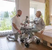 Zusätzliches Produktbild für Standard Rollator Migo 2G